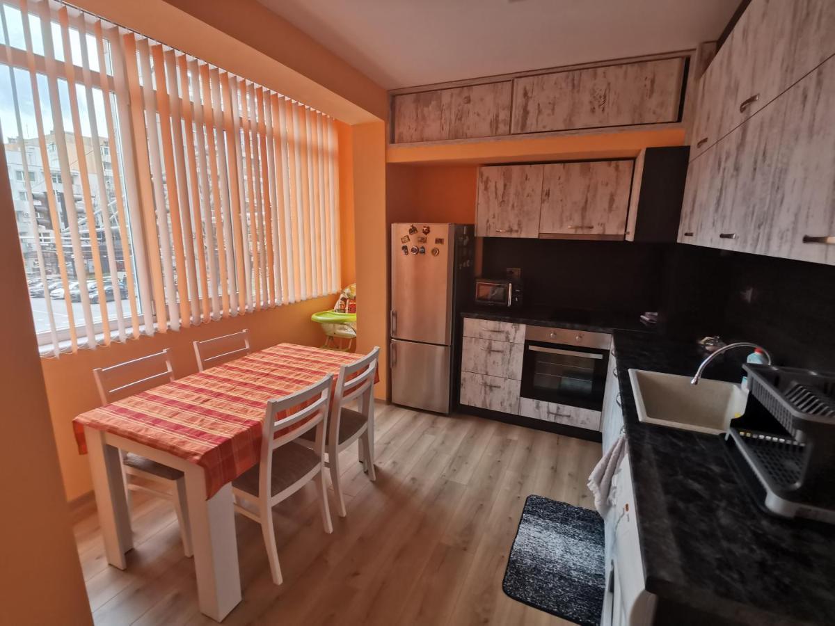 Апартамент За Нощувка, Център! Stara Zagora Exteriör bild